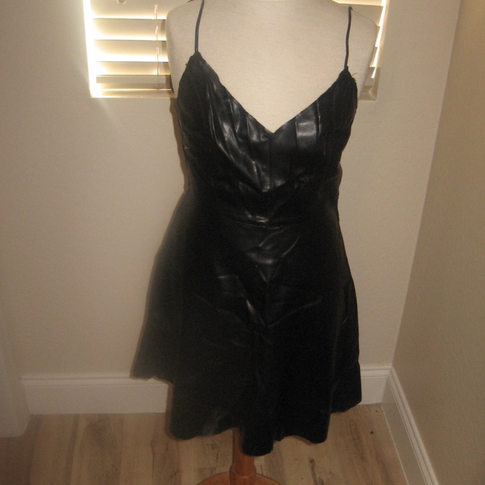 Forever 21 Black Cami - Faux Leather S